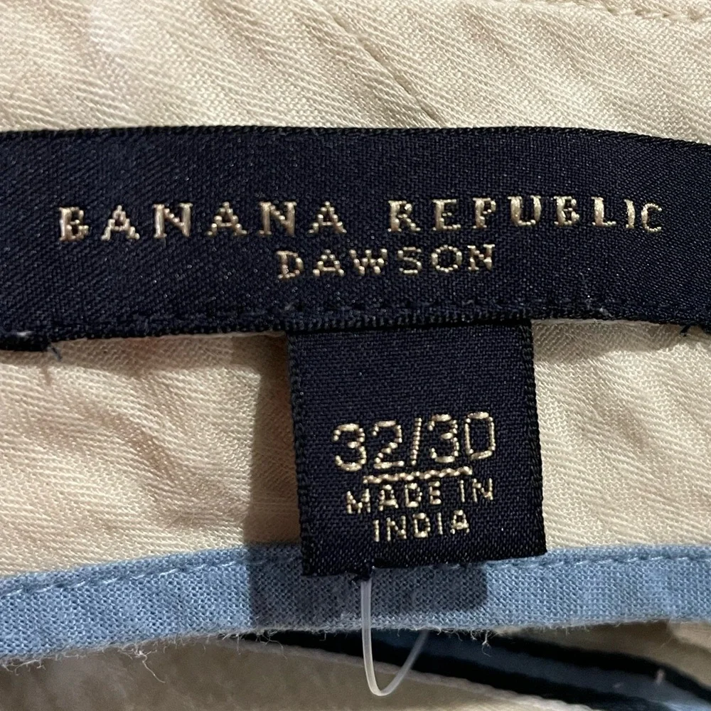 Banana Republic stylish khaki